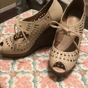 Cream peep toe Wedges